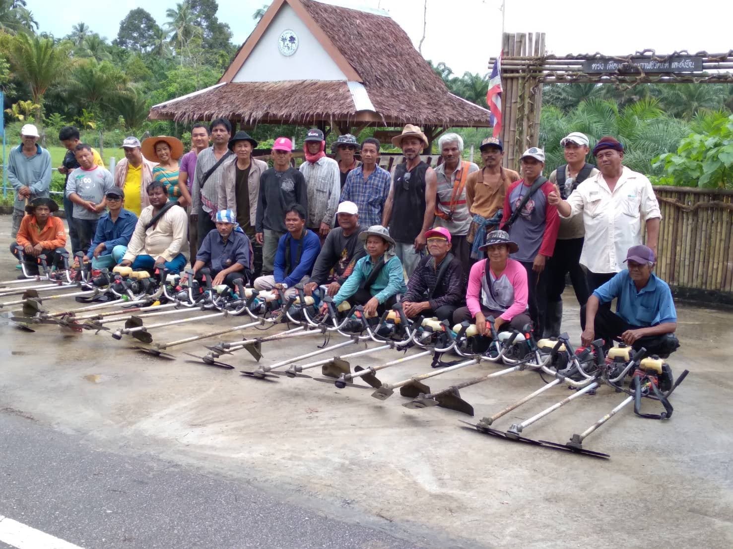 โครงการพัฒนา​ตำบลหนองช้างแล่น​  (อถล.)​